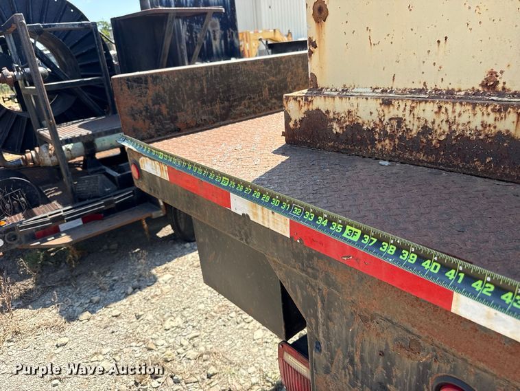 image for item FC4289 2006 International L9200i 6X4 flatbed truck