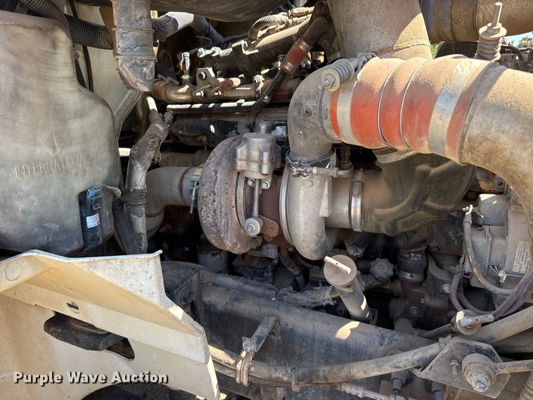 image for item FC4289 2006 International L9200i 6X4 flatbed truck