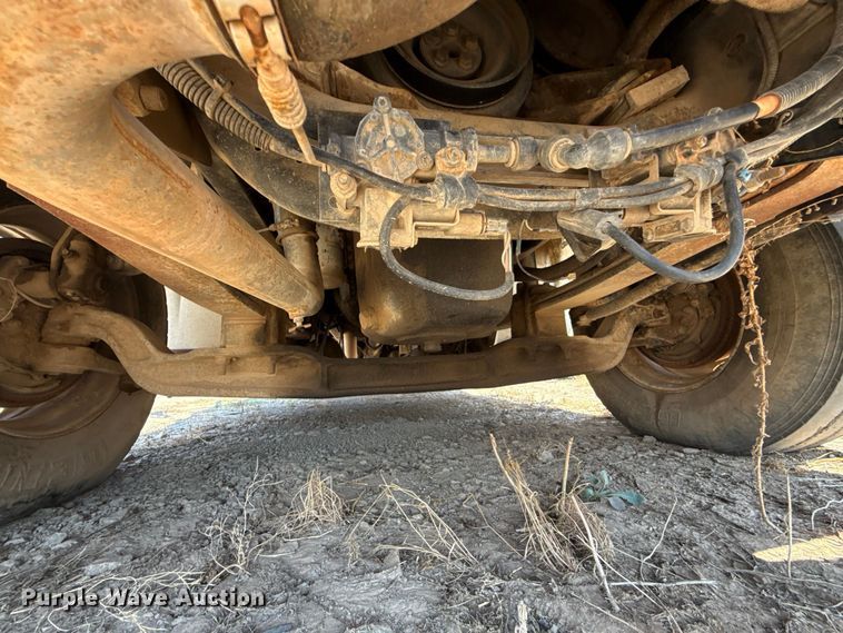 image for item FC4289 2006 International L9200i 6X4 flatbed truck