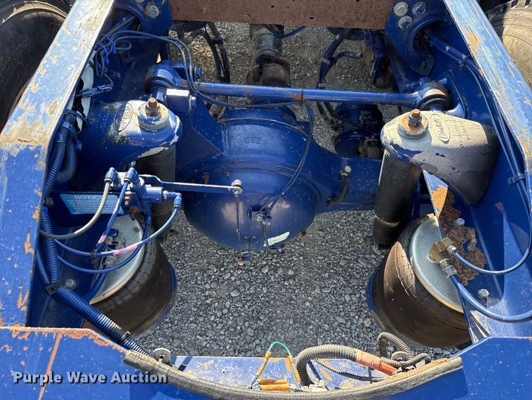 image for item FC4299 2004 Peterbilt 378 semi truck
