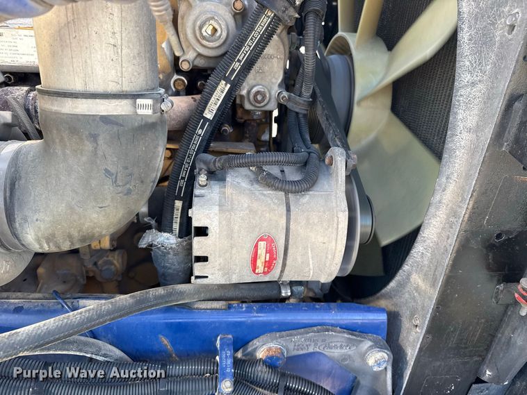 image for item FC4299 2004 Peterbilt 378 semi truck