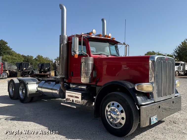 image for item FC4356 2008 Peterbilt 389 semi truck