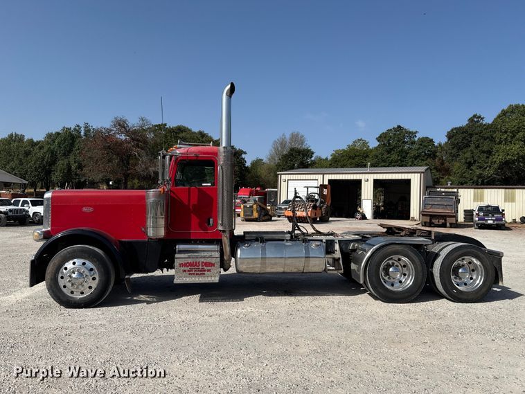 image for item FC4356 2008 Peterbilt 389 semi truck