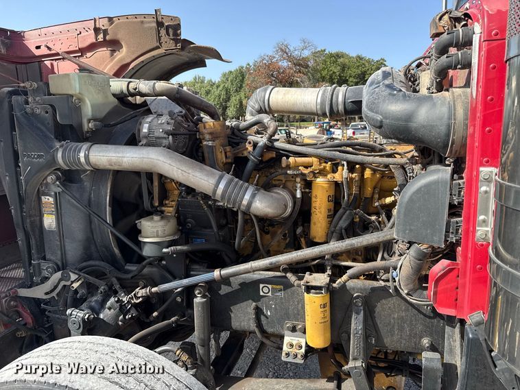 image for item FC4356 2008 Peterbilt 389 semi truck