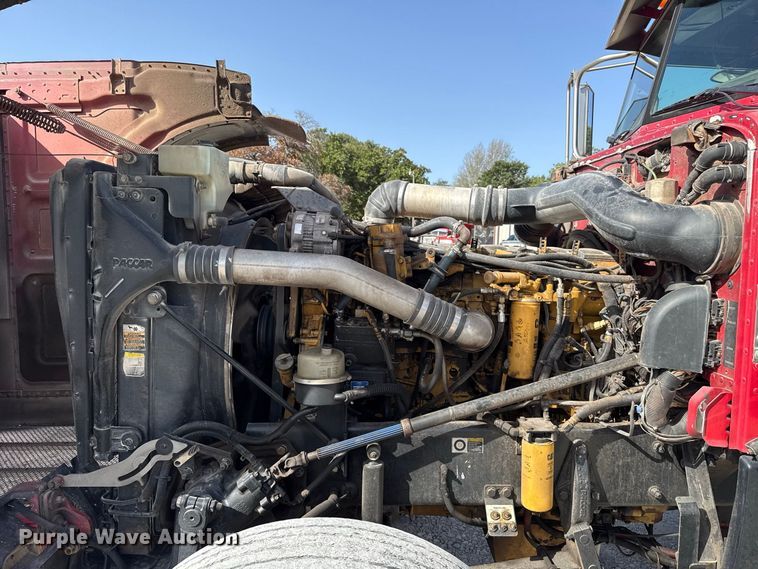 image for item FC4356 2008 Peterbilt 389 semi truck