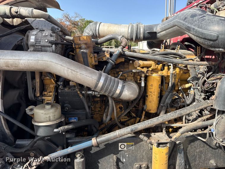 image for item FC4356 2008 Peterbilt 389 semi truck