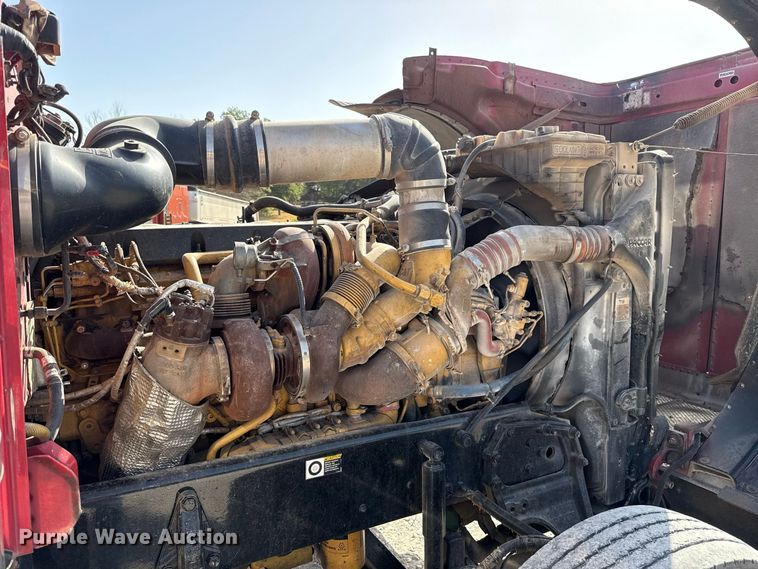 image for item FC4356 2008 Peterbilt 389 semi truck