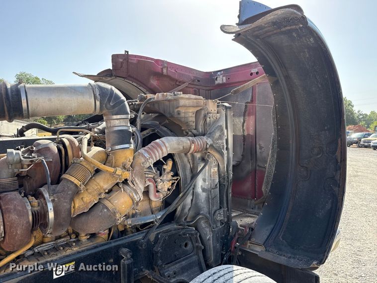 image for item FC4356 2008 Peterbilt 389 semi truck
