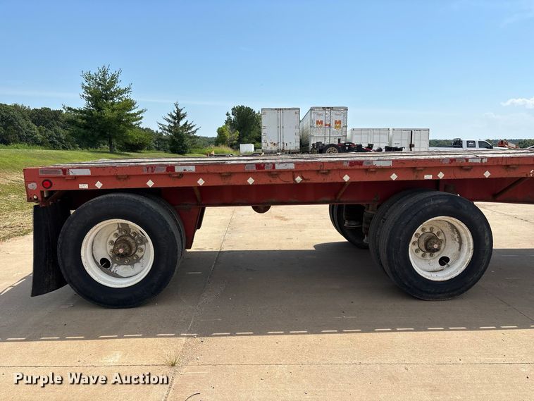 image for item FG0618 1985 Fruehauf PB100-T2W-48XW flatbed trailer