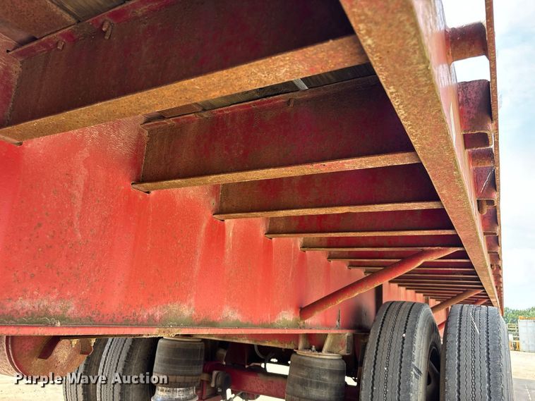 image for item FG0618 1985 Fruehauf PB100-T2W-48XW flatbed trailer