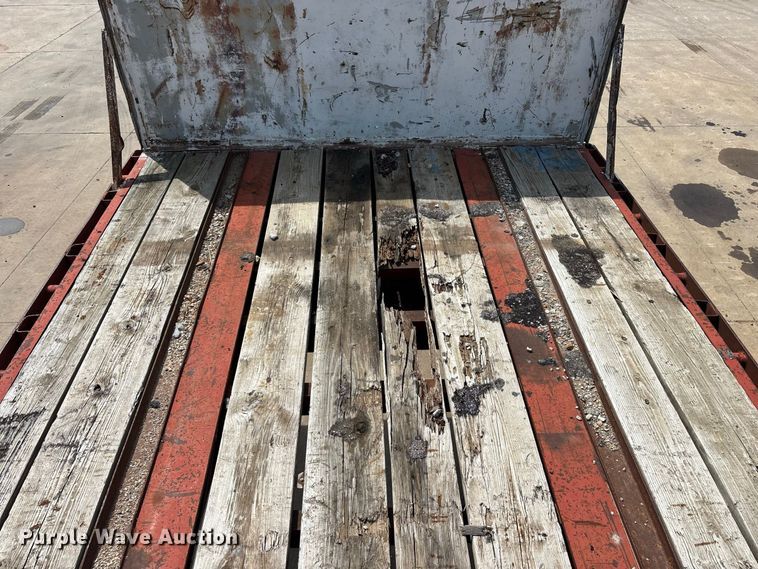 image for item FG0618 1985 Fruehauf PB100-T2W-48XW flatbed trailer