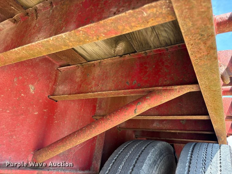 image for item FG0618 1985 Fruehauf PB100-T2W-48XW flatbed trailer