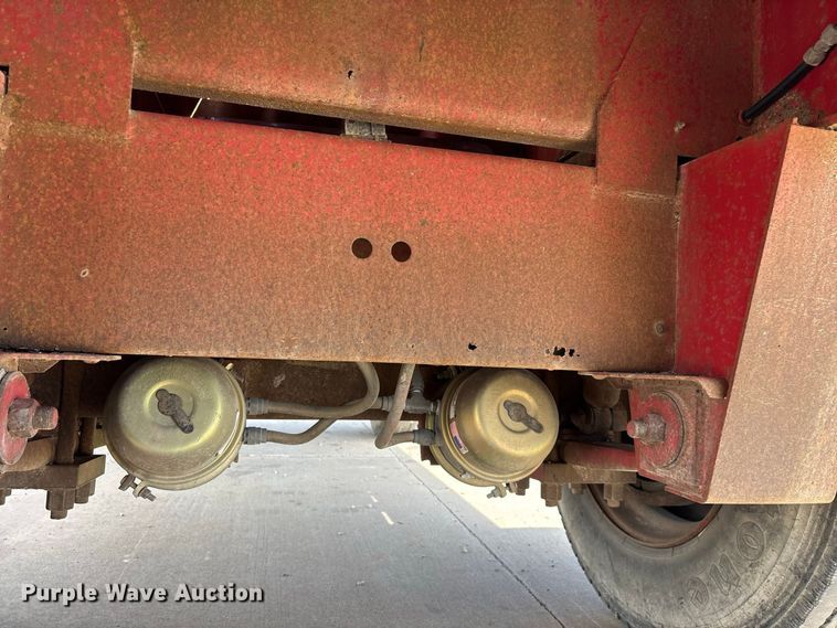 image for item FG0618 1985 Fruehauf PB100-T2W-48XW flatbed trailer
