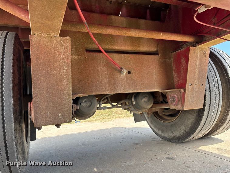 image for item FG0618 1985 Fruehauf PB100-T2W-48XW flatbed trailer