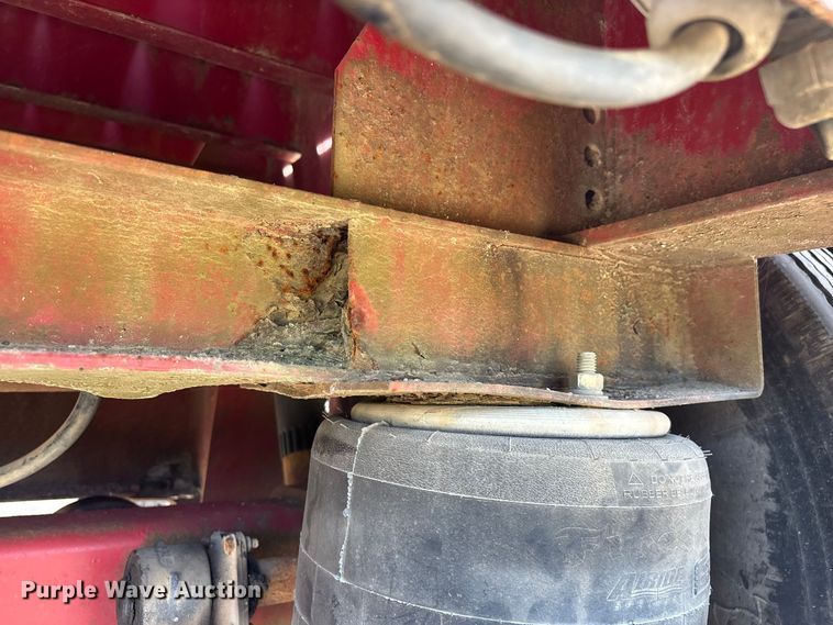 image for item FG0618 1985 Fruehauf PB100-T2W-48XW flatbed trailer