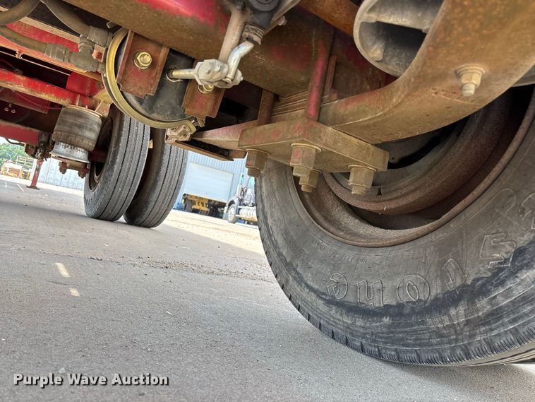 image for item FG0618 1985 Fruehauf PB100-T2W-48XW flatbed trailer