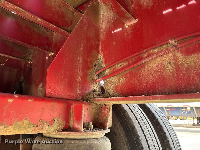 image for item FG0618 1985 Fruehauf PB100-T2W-48XW flatbed trailer