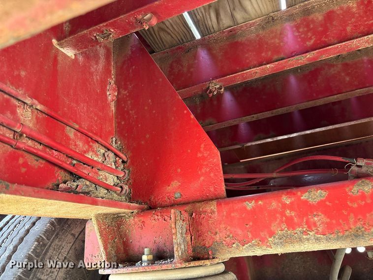 image for item FG0618 1985 Fruehauf PB100-T2W-48XW flatbed trailer