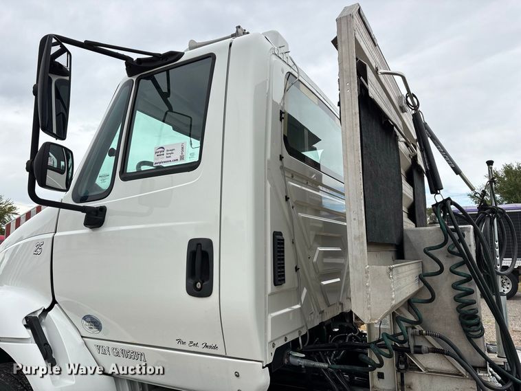 2016 International 8600 TRANSTAR