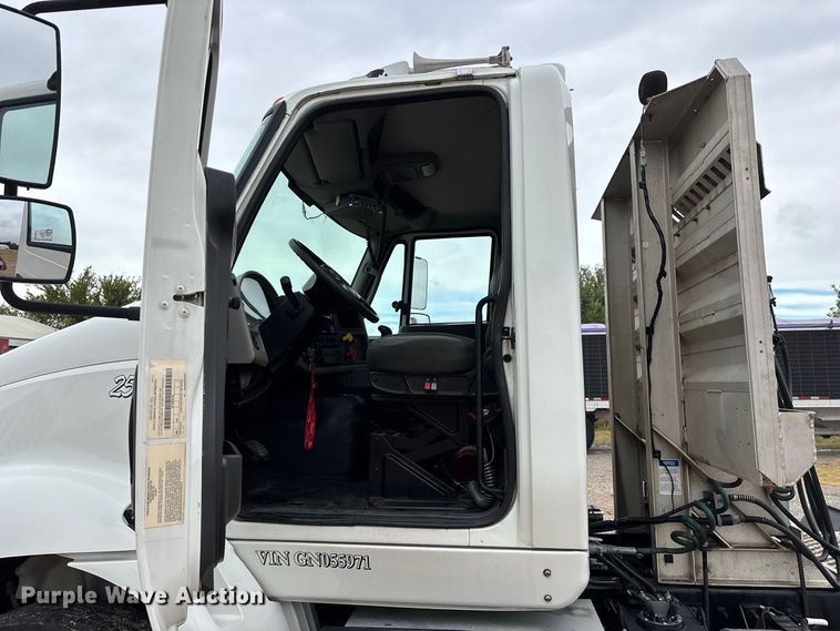 2016 International 8600 TRANSTAR