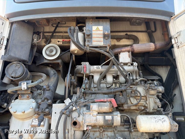 image for item FH6373 2016 Utility  VS2RA refrigerated van trailer