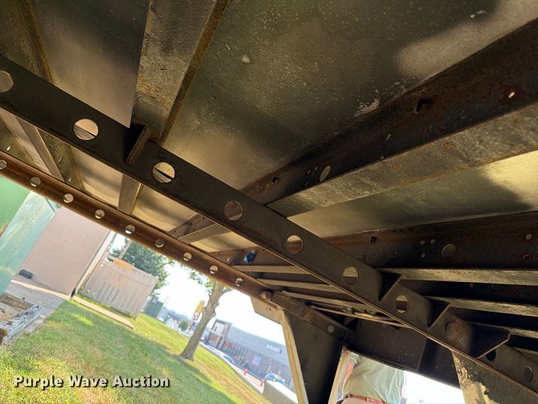 image for item FH6373 2016 Utility  VS2RA refrigerated van trailer