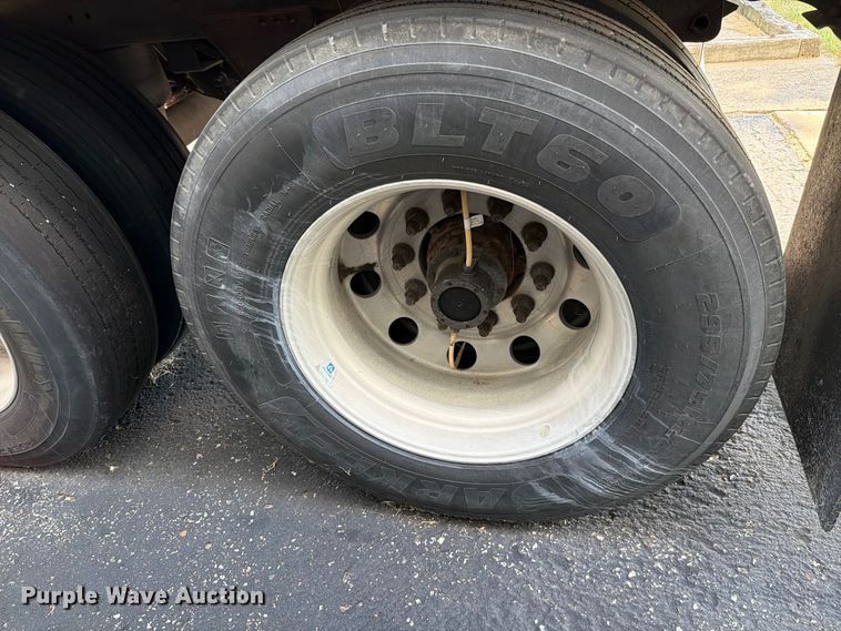 image for item FH6373 2016 Utility  VS2RA refrigerated van trailer