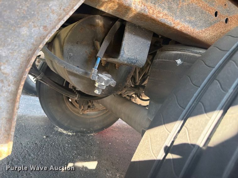 image for item FH6373 2016 Utility  VS2RA refrigerated van trailer