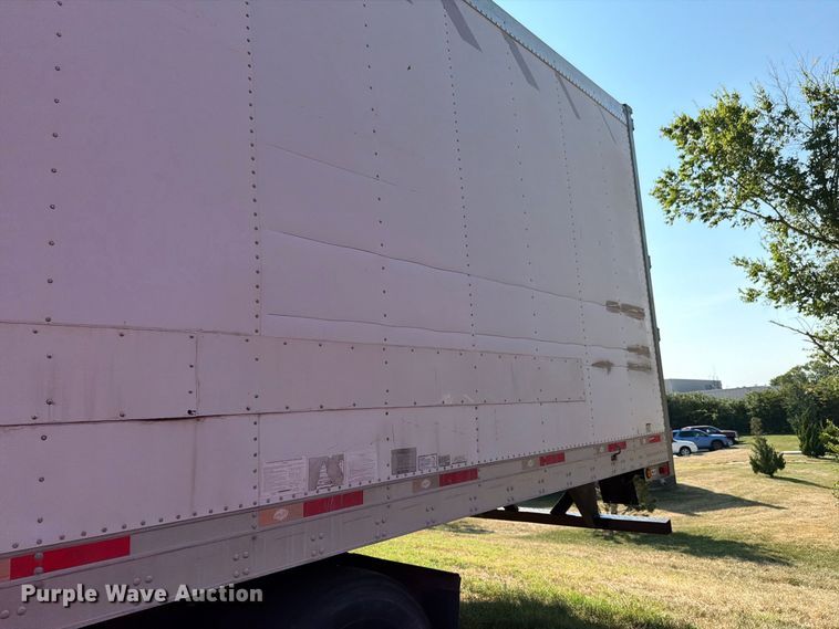 image for item FH6374 2008 Utility VS2RA refrigerated van trailer