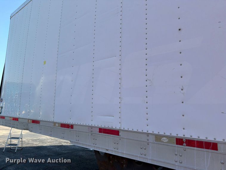 image for item FH6374 2008 Utility VS2RA refrigerated van trailer