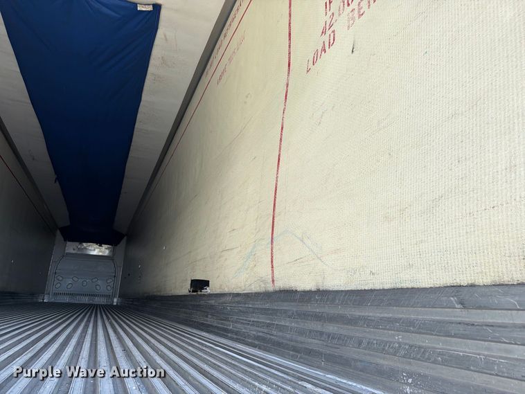 image for item FH6374 2008 Utility VS2RA refrigerated van trailer