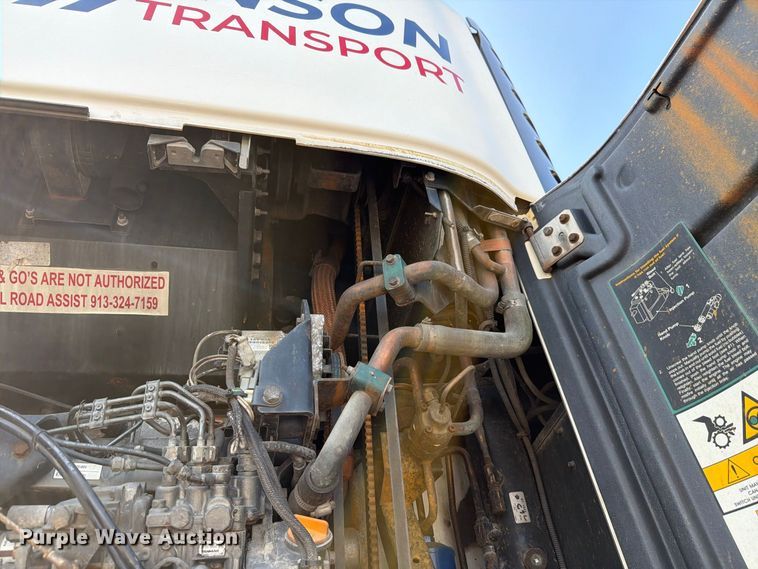 image for item FH6374 2008 Utility VS2RA refrigerated van trailer