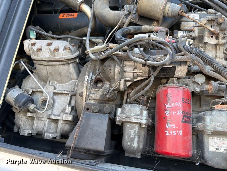 image for item FH6374 2008 Utility VS2RA refrigerated van trailer