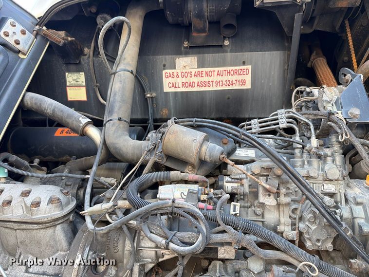 image for item FH6374 2008 Utility VS2RA refrigerated van trailer