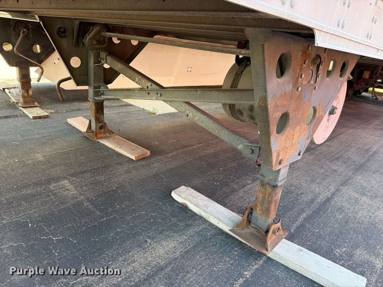image for item FH6374 2008 Utility VS2RA refrigerated van trailer