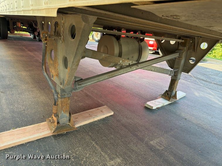 image for item FH6374 2008 Utility VS2RA refrigerated van trailer