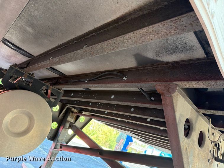 image for item FH6374 2008 Utility VS2RA refrigerated van trailer