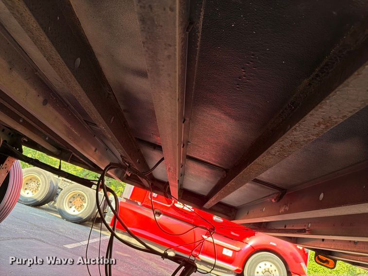 image for item FH6374 2008 Utility VS2RA refrigerated van trailer
