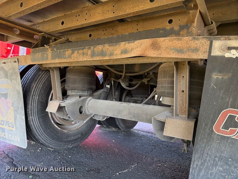 image for item FH6374 2008 Utility VS2RA refrigerated van trailer