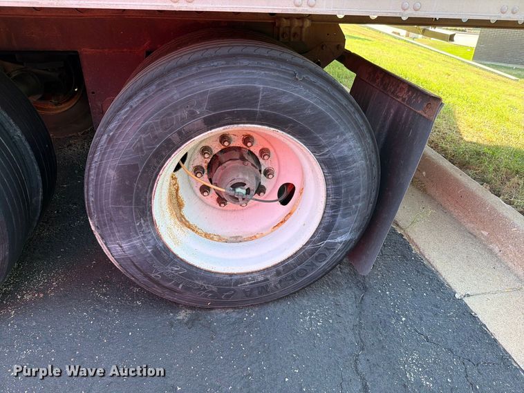 image for item FH6374 2008 Utility VS2RA refrigerated van trailer