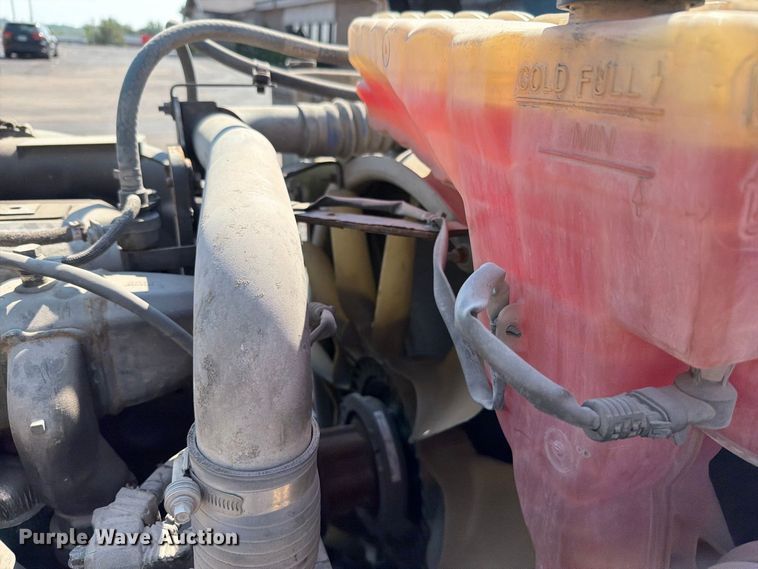 image for item FH6375 2017 Kenworth T680 semi truck