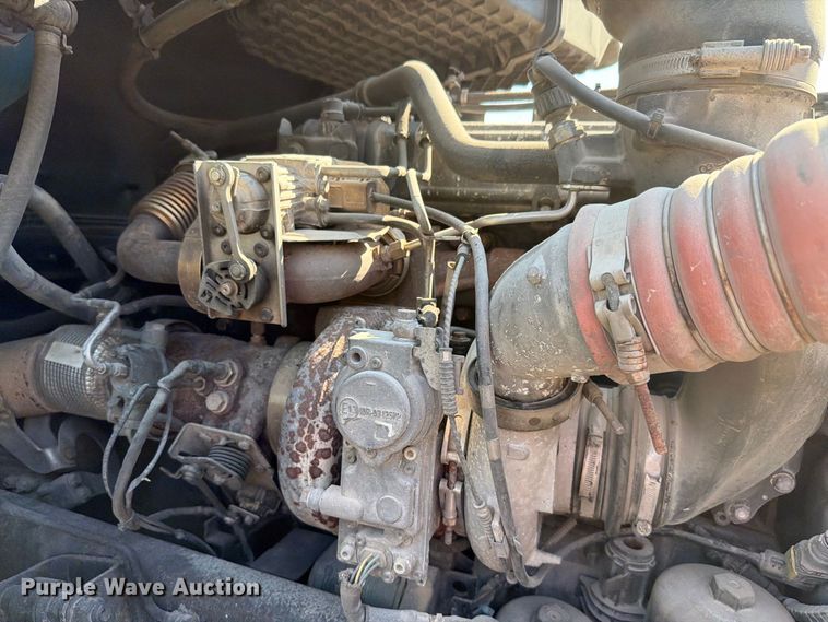 image for item FH6375 2017 Kenworth T680 semi truck