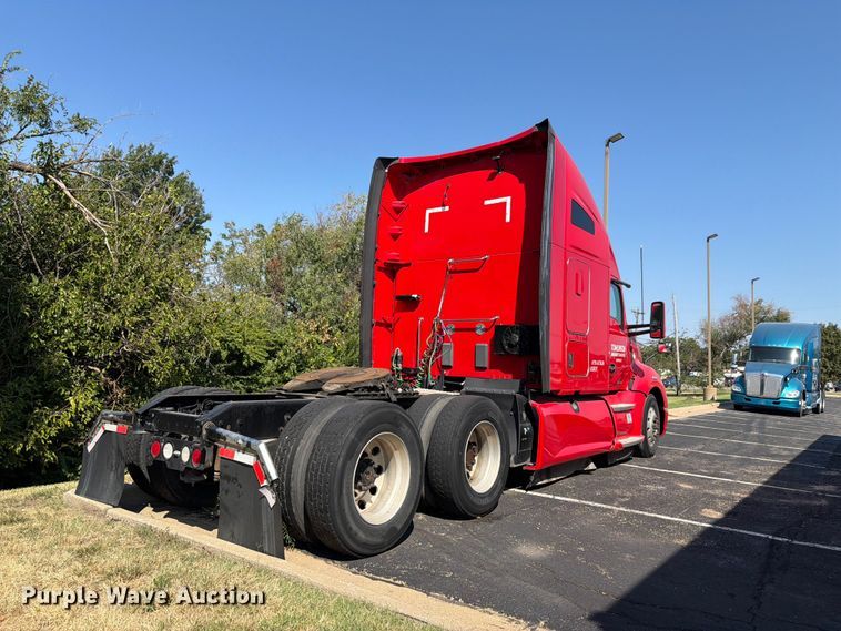 image for item FH6376 2018 Kenworth T680 semi truck
