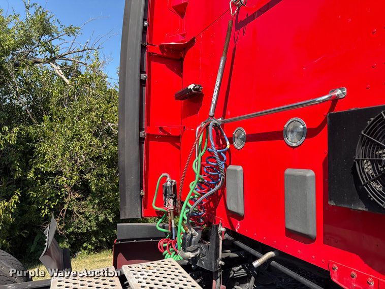image for item FH6376 2018 Kenworth T680 semi truck