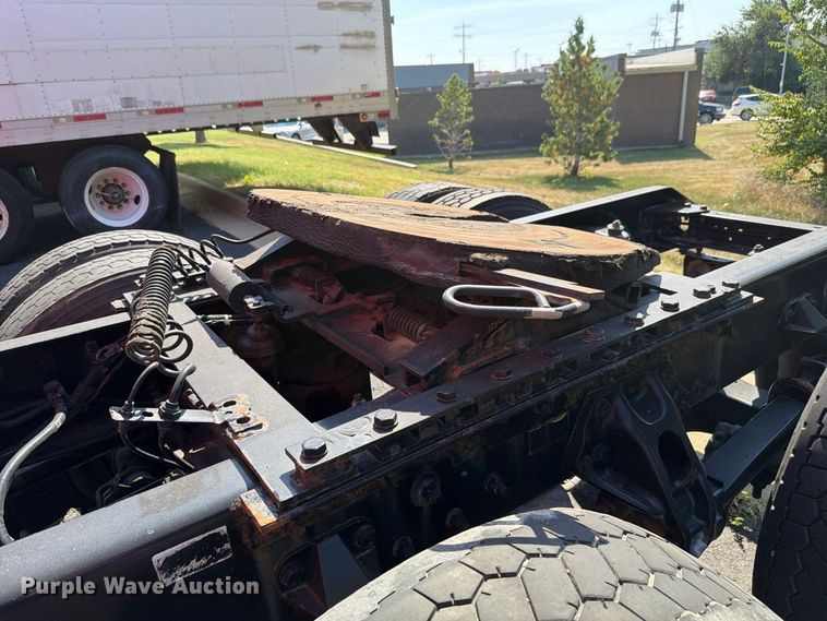 image for item FH6376 2018 Kenworth T680 semi truck