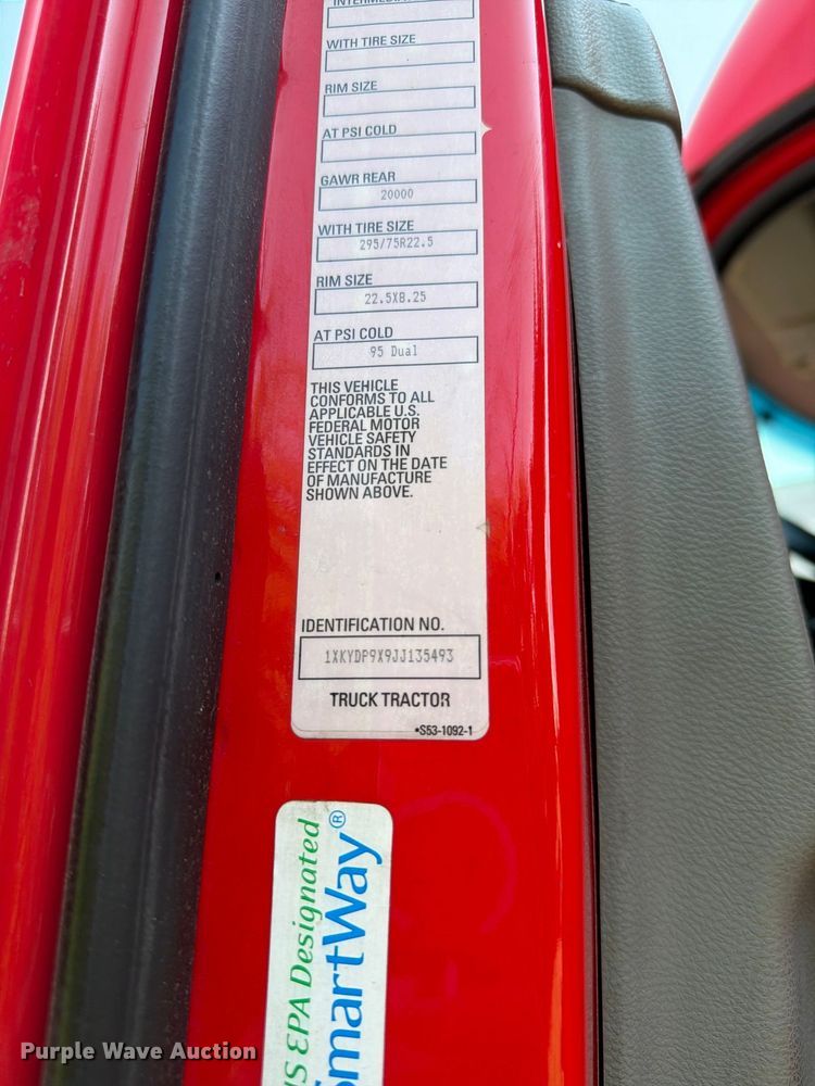 image for item FH6376 2018 Kenworth T680 semi truck