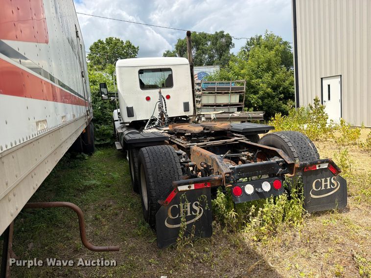 image for item FK0290 2016 Kenworth T880 semi truck