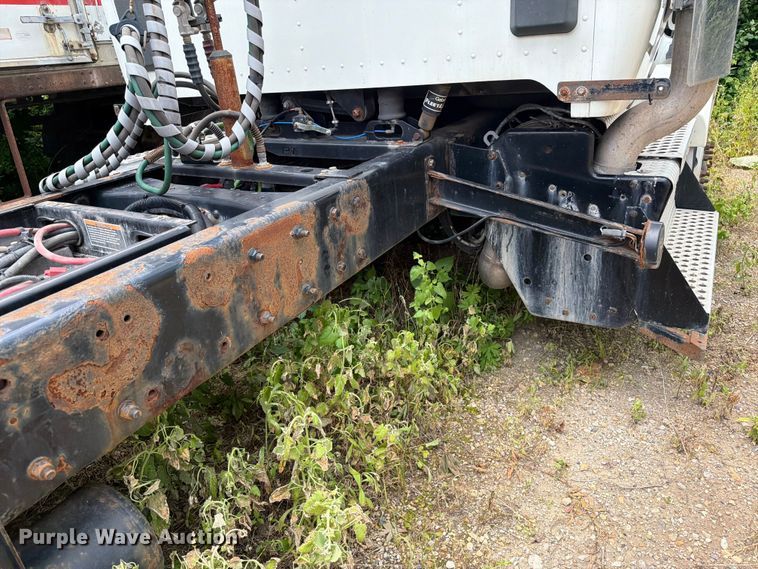 image for item FK0290 2016 Kenworth T880 semi truck