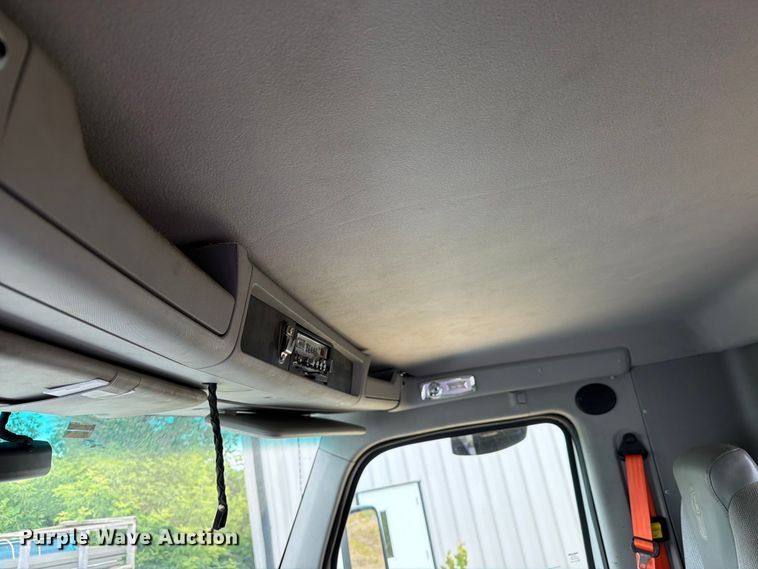 image for item FK0290 2016 Kenworth T880 semi truck