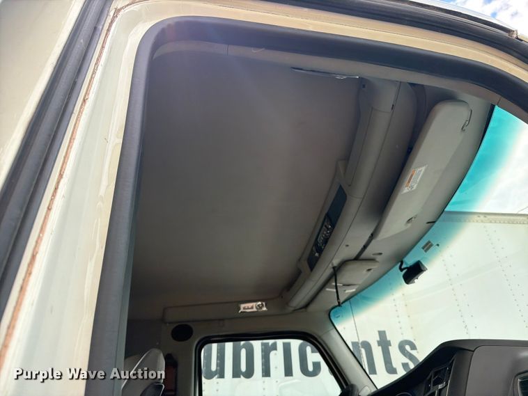 image for item FK0290 2016 Kenworth T880 semi truck